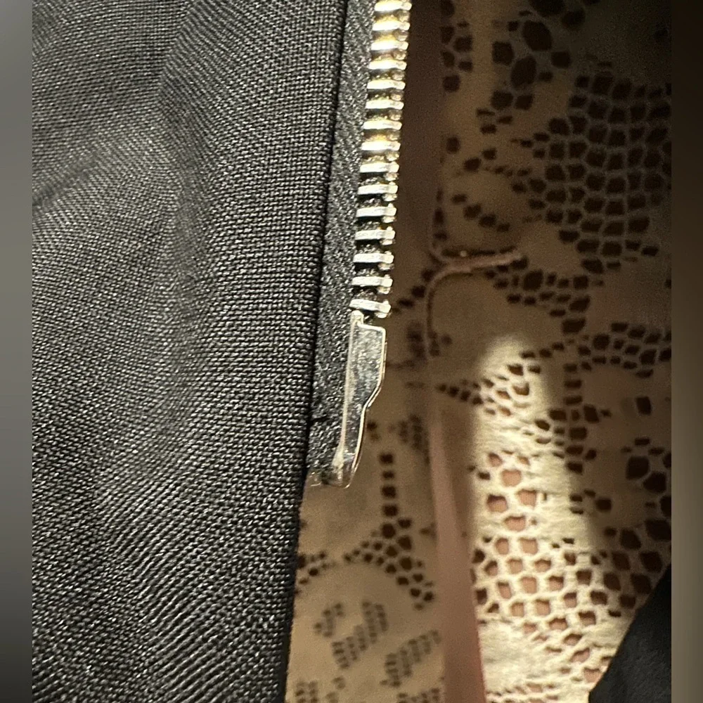 New Givenchy Peplum Wool-Mohair Zip Up Jacket Size 38 - Picture 10 of 15